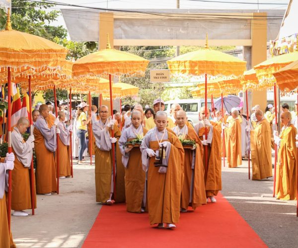 monk-monks-vietnam-temple-region-buddism-1593231-pxhere.com